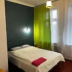 雷特罗旅舍 旅馆
